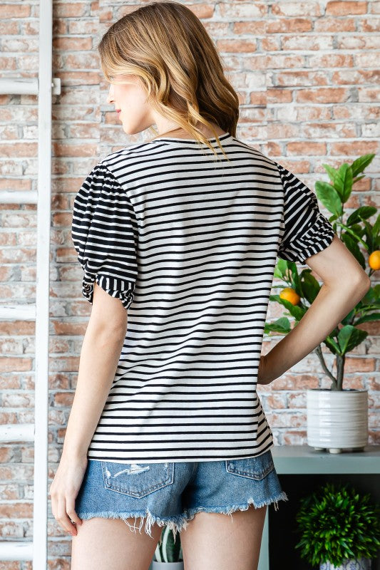 SCOOP NECK KNIT TOP WITH  CONTRA TWISTED SLEEVES