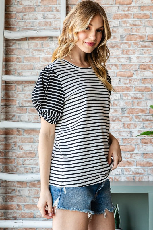 SCOOP NECK KNIT TOP WITH  CONTRA TWISTED SLEEVES
