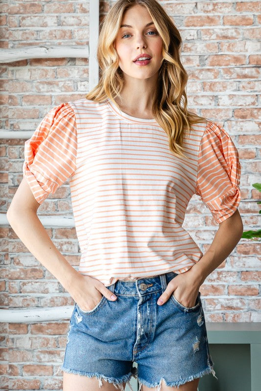 SCOOP NECK KNIT TOP WITH  CONTRA TWISTED SLEEVES